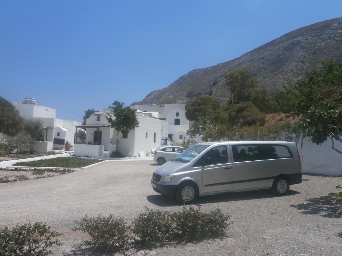 Villa Ostria Kamári Exterior foto