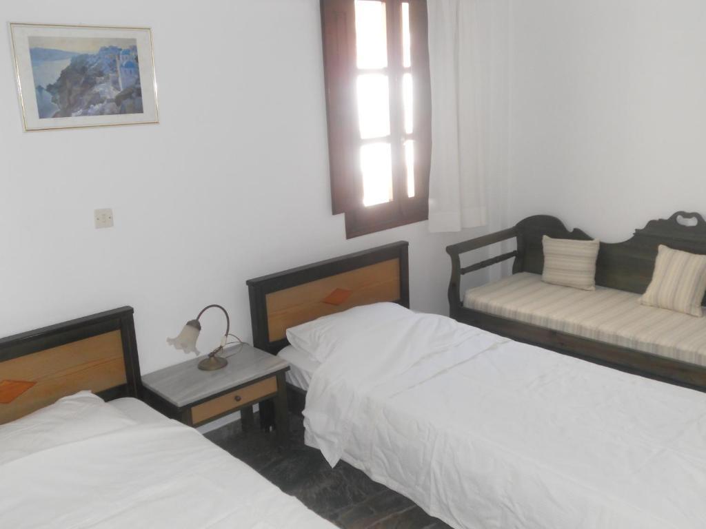 Villa Ostria Kamári Habitación foto