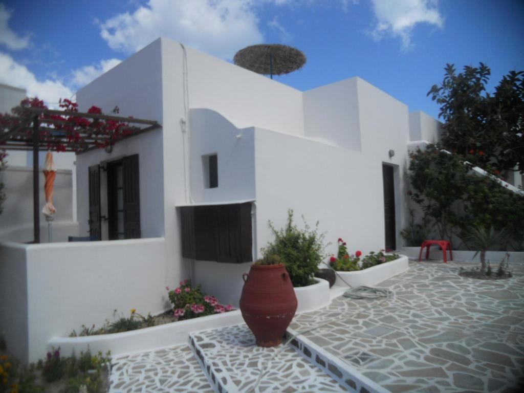 Villa Ostria Kamári Habitación foto
